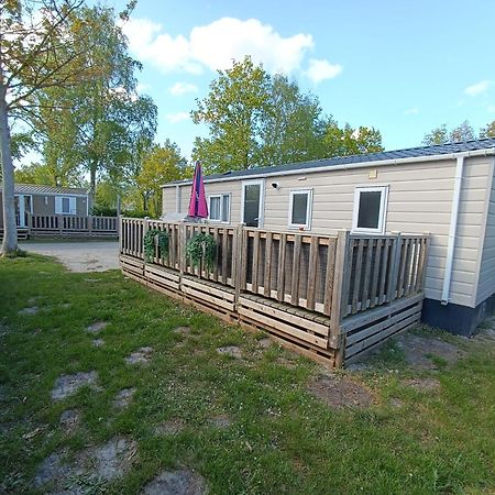 Bj Chalets - De Rug 1 - Vakantiepark Lauwersoog - Luxe Chalet Met Vaatwasser! Vroege Incheck! Bagian luar foto