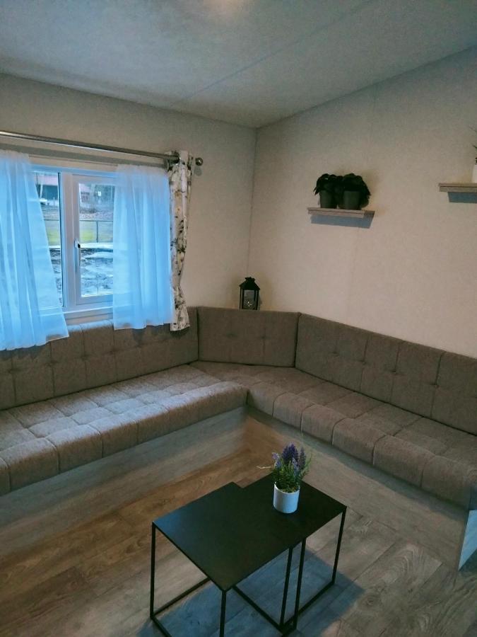 Bj Chalets - De Rug 1 - Vakantiepark Lauwersoog - Luxe Chalet Met Vaatwasser! Vroege Incheck! Bagian luar foto