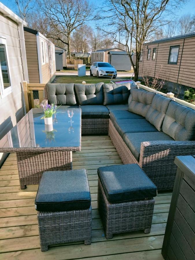 Bj Chalets - De Rug 1 - Vakantiepark Lauwersoog - Luxe Chalet Met Vaatwasser! Vroege Incheck! Bagian luar foto