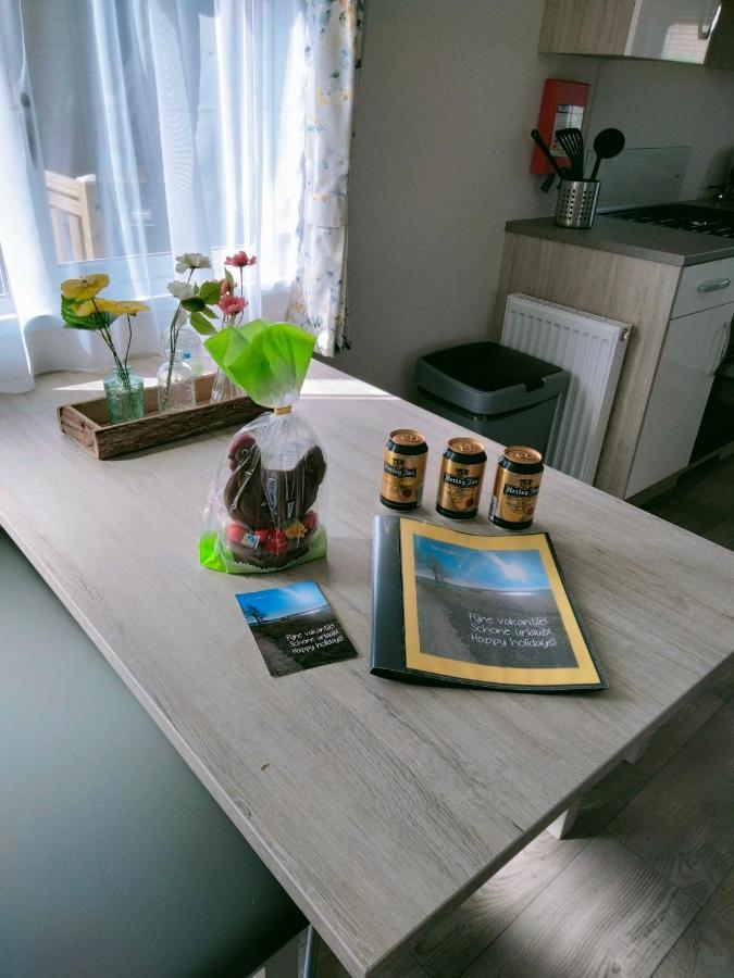 Bj Chalets - De Rug 1 - Vakantiepark Lauwersoog - Luxe Chalet Met Vaatwasser! Vroege Incheck! Bagian luar foto