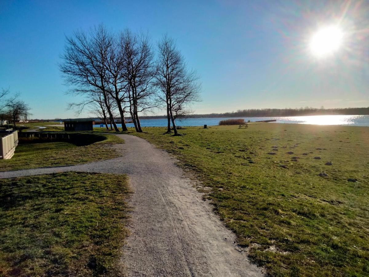Bj Chalets - De Rug 1 - Vakantiepark Lauwersoog - Luxe Chalet Met Vaatwasser! Vroege Incheck! Bagian luar foto