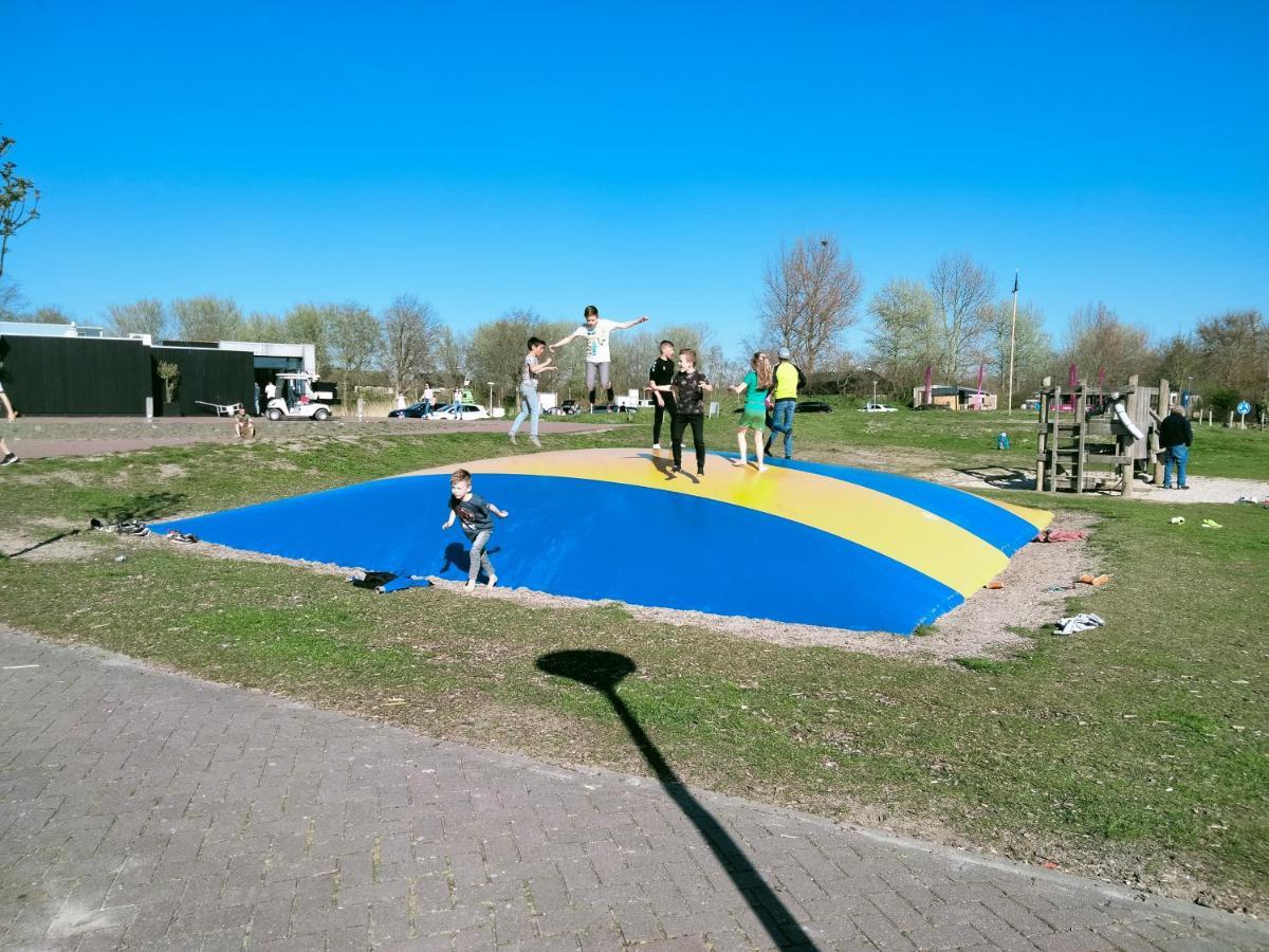 Bj Chalets - De Rug 1 - Vakantiepark Lauwersoog - Luxe Chalet Met Vaatwasser! Vroege Incheck! Bagian luar foto