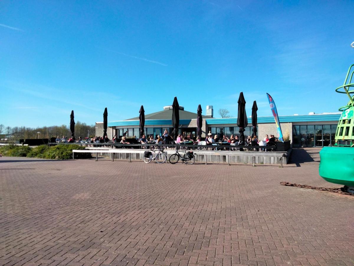 Bj Chalets - De Rug 1 - Vakantiepark Lauwersoog - Luxe Chalet Met Vaatwasser! Vroege Incheck! Bagian luar foto